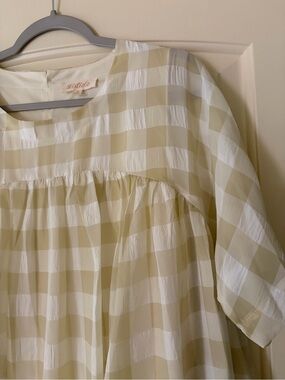 Listicle Beige & White Gingham Peasant Blouse